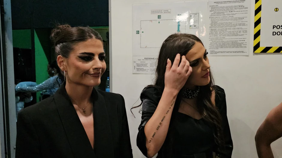 Izbio haos u bekstejdžu