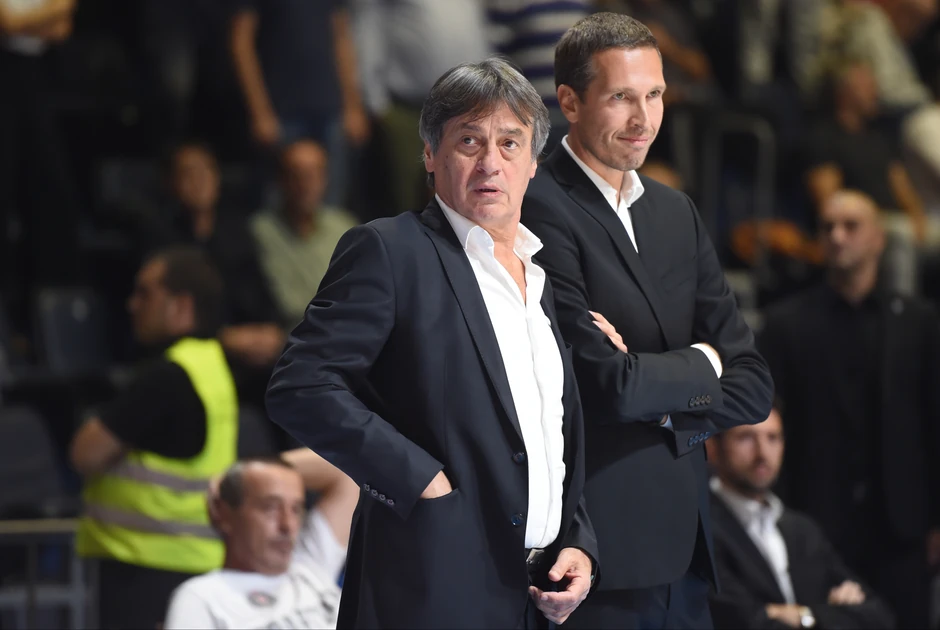 Dr Moma Jakovljević