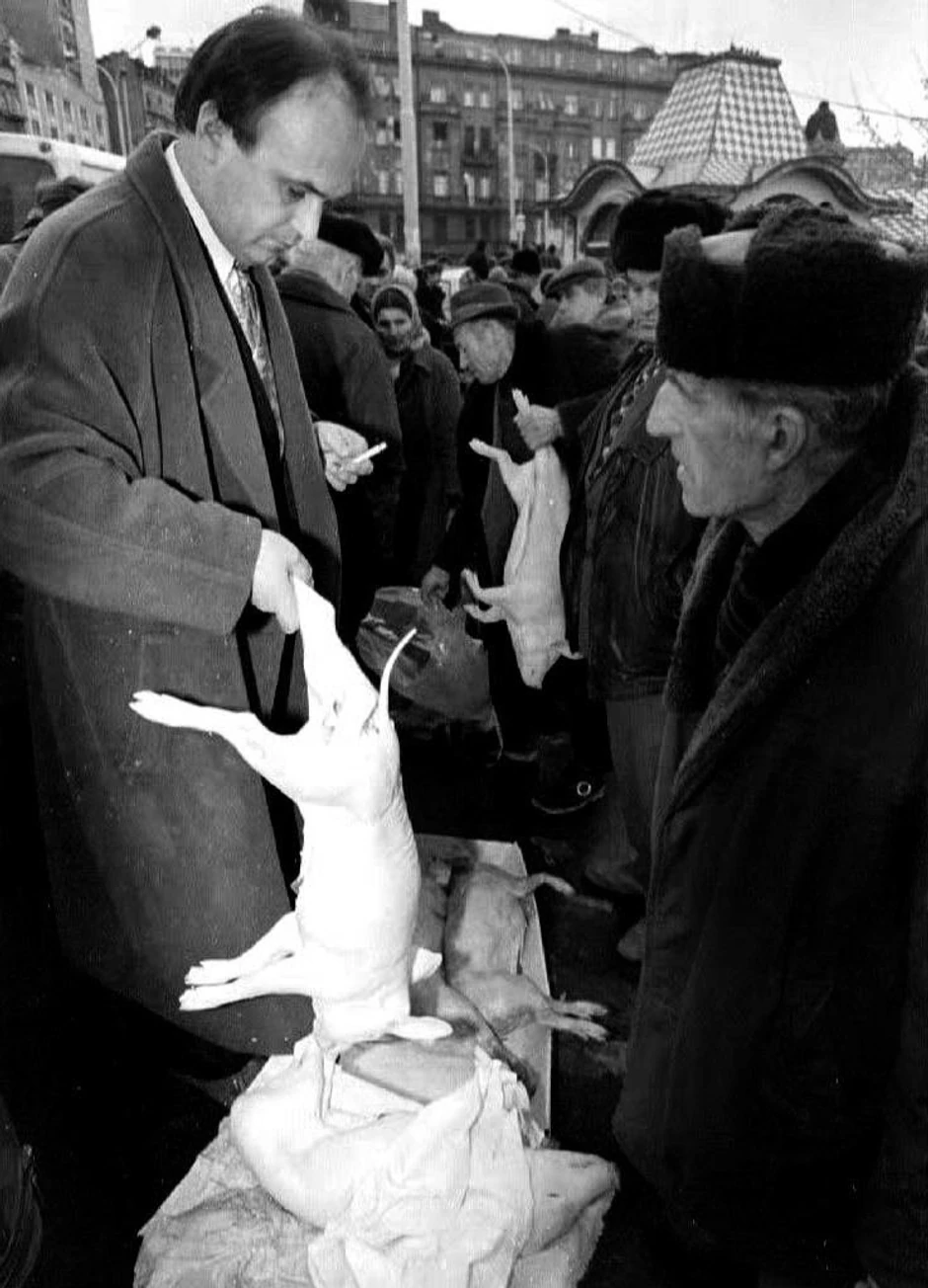 Muka naterala: Ulična prodaja mesa, a mesare sablasno prazne
