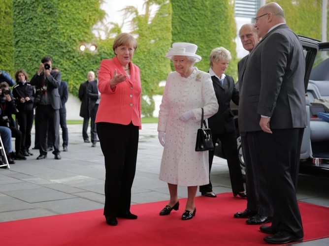 Angela Merkel i Królowa Elżbieta II