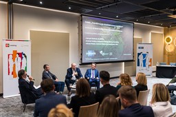 Jak finansować zrównoważony rozwój? W Krakowie rozmawiali o tym eksperci i przedsiębiorcy