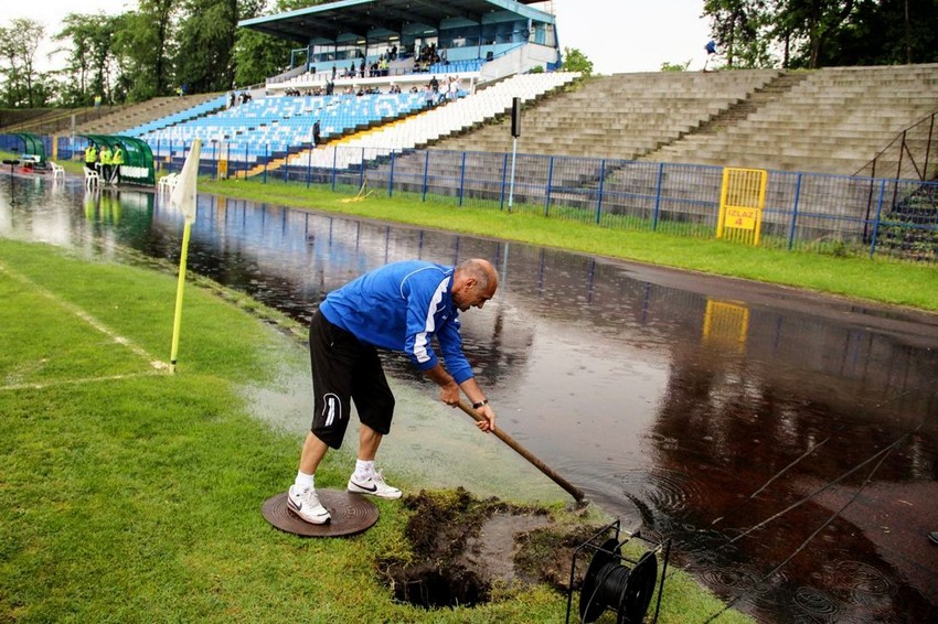 Posle svake kiše teren je potpuno pod vodom: Stadion Subotica
