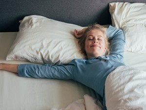 Meztelen, vagy pizsamás alvás? Kiderült, melyik tesz jobbat a mentális egészségnek