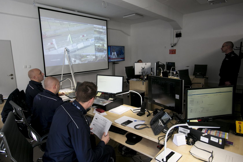 Katowice. Policyjne patrole z powodu szczytu klimatycznego