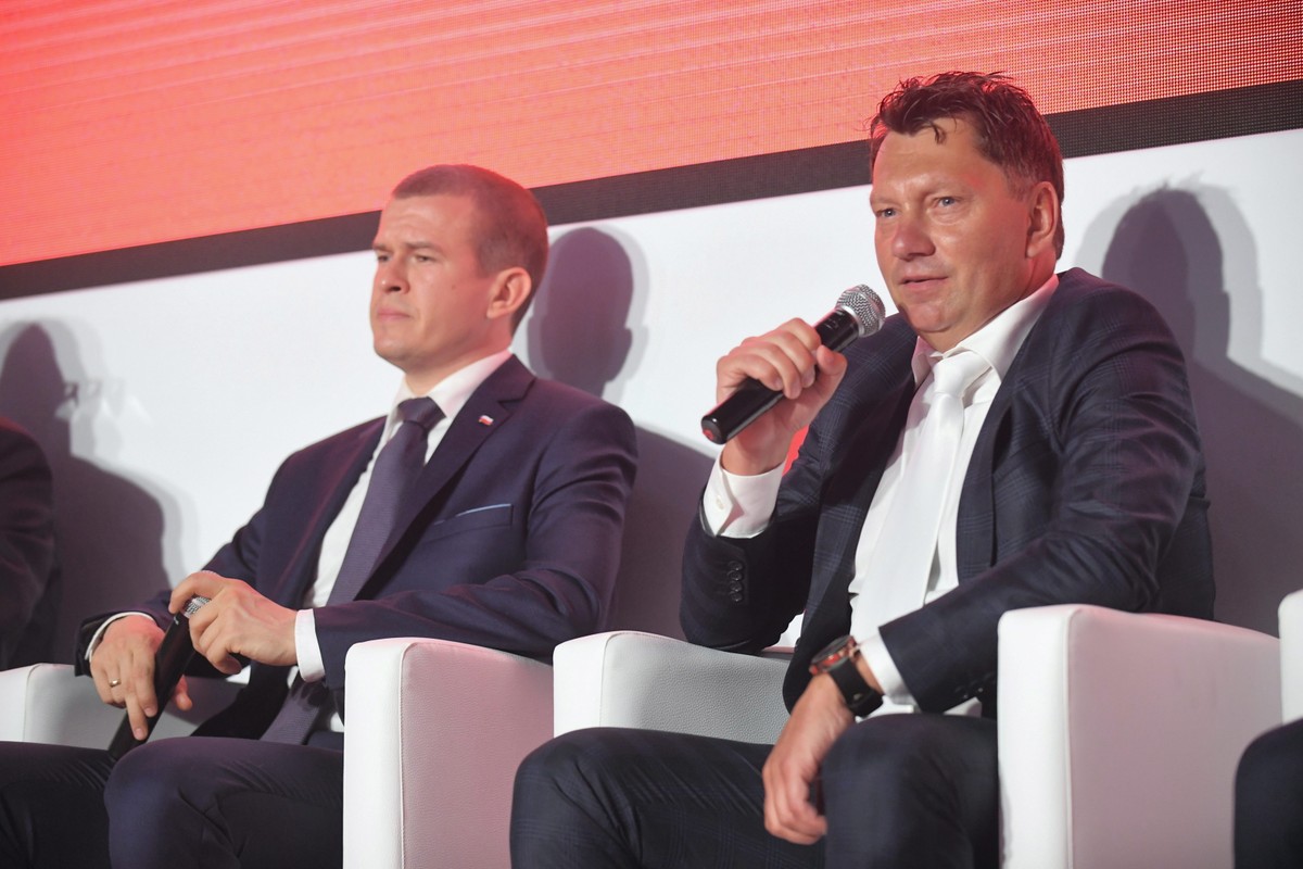 Minister sportu o aferze w PZKol: Zarząd musi odejść, jeśli nie, to kurek z pieniędzmi zostanie zakręcony
