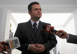 "Niech Tusk wykąpie się w Wiśle, bo idziemy po Gronkiewicz-Waltz"