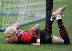 Milan potknął się na San Siro i wciąż drży o Ligę Mistrzów