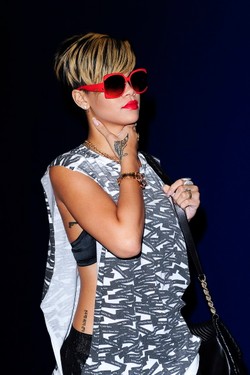 Rihanna zrobiła się na blond