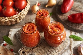 Baka otkrila unuci recept za LENJI AJVAR: Nema mukotrpnog pečenja paprike, lagan je i kremast, a gotov za čas!