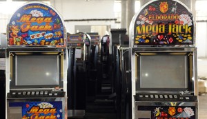 Aparati za klađenje kockanje kockarnica