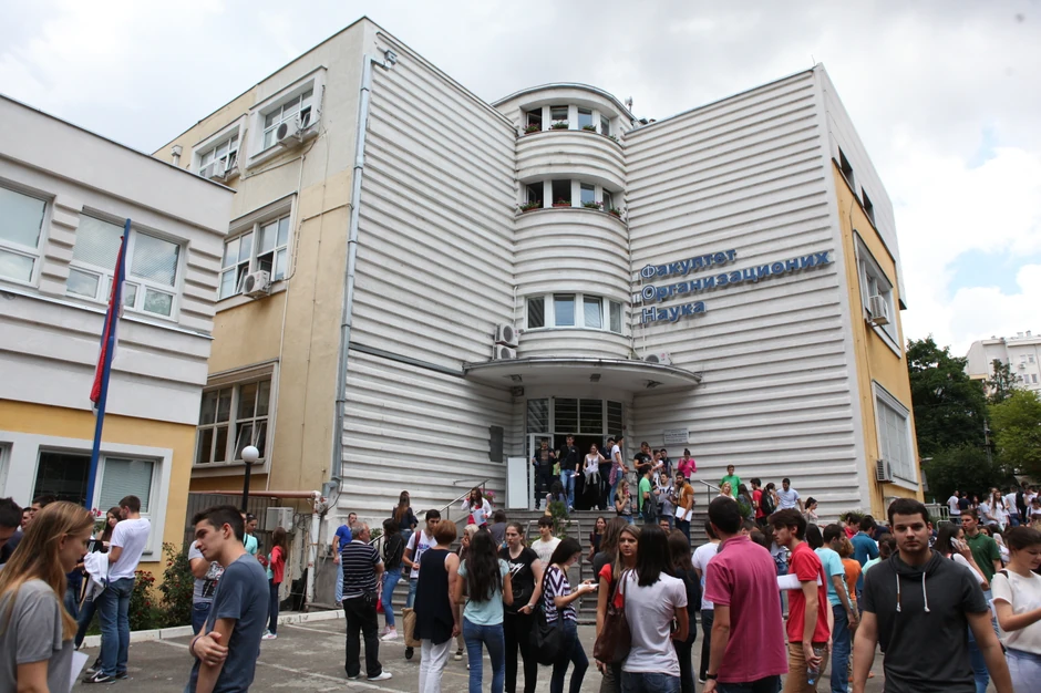 Školarina za master studije na FON-u između 171.000 i 252.000 dinara