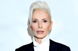 "Falowanie i spadanie - pamięci Kory". Kiedy emisja koncertu TVP dla Kory? Kto wystąpi?