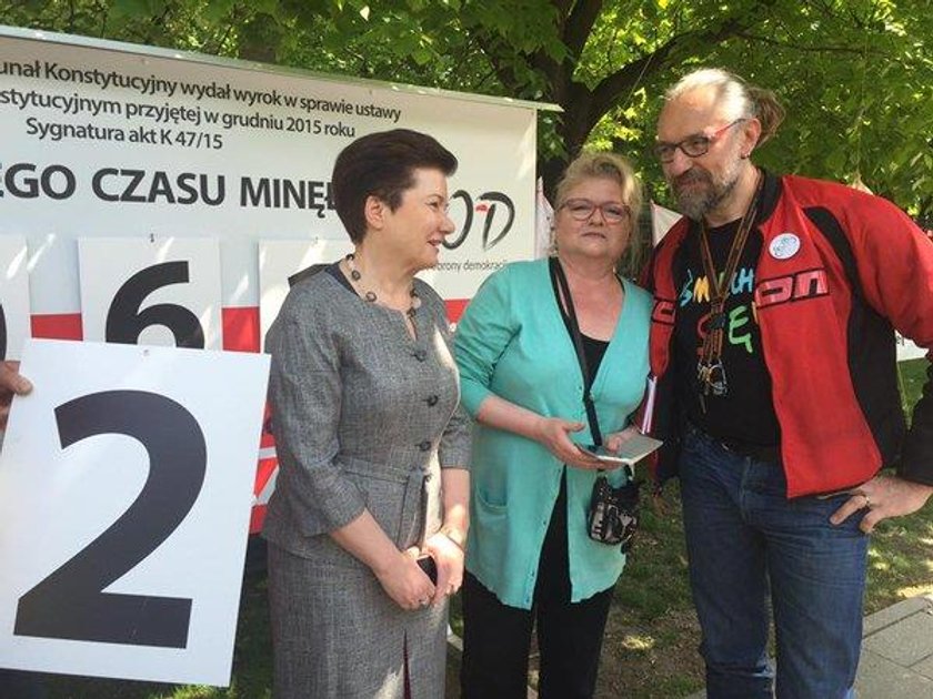 Obrażał ofiary stanu wojennego. Siostra Pawłowicz nie ma z tym problemu