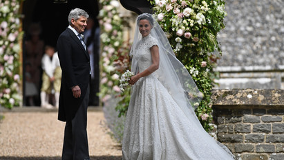Gyönyörű menyasszony Pippa Middleton, de Katalin hercegné sem maradt adós szépséggel - Képek az esküvőről