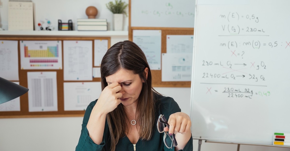 MEN wyjaśnia, jak rozliczać godziny ponadwymiarowe nauczycieli