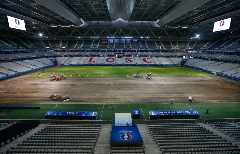 Murawa na stadionie w Lille wymieniona. W niedzielę zagrają na niej Niemcy ze Słowakami