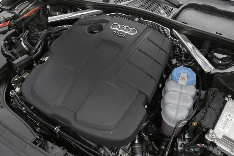 Perfekcyjnie poprawne - Audi A4 Avant 2.0 TDI  S-tronic