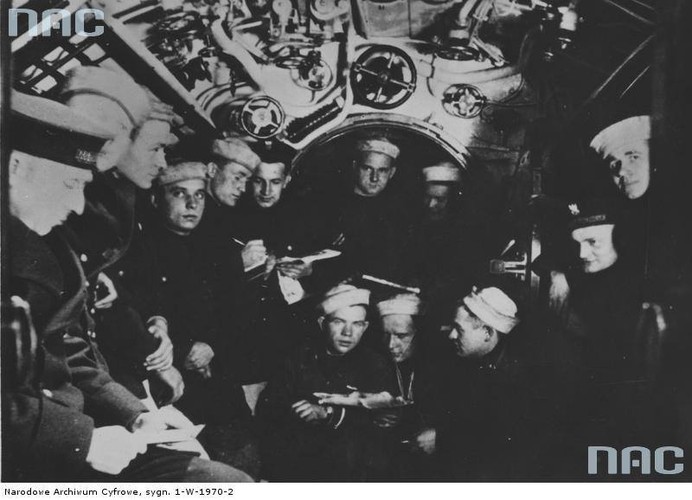 OKRĘTY PRZEDWOJENNEJ MARYNARKI WOJENNEJ