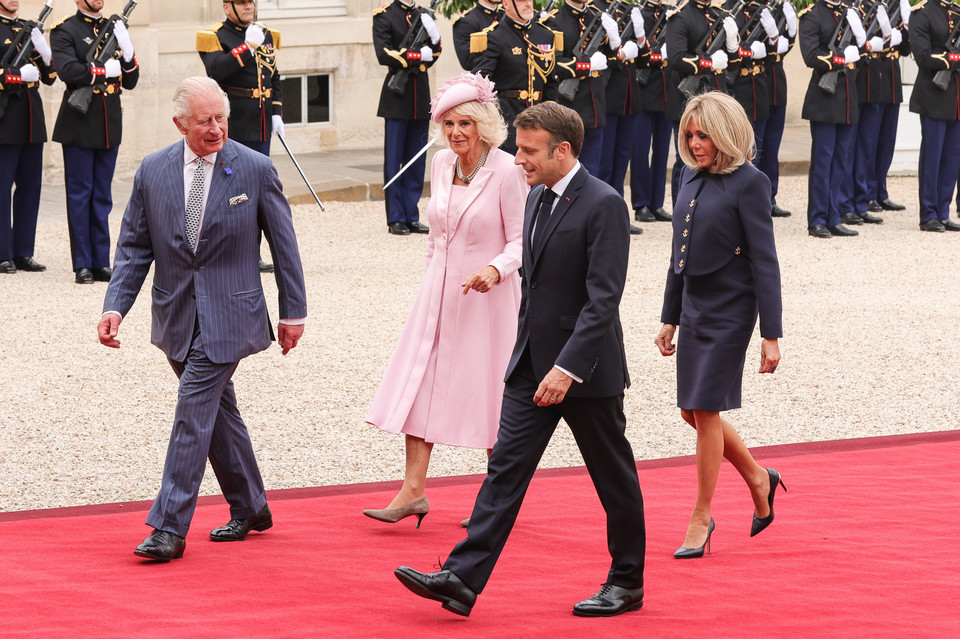 Królowa Kamila, Brigitte Macron, król Karol III, Emmanuel Macron