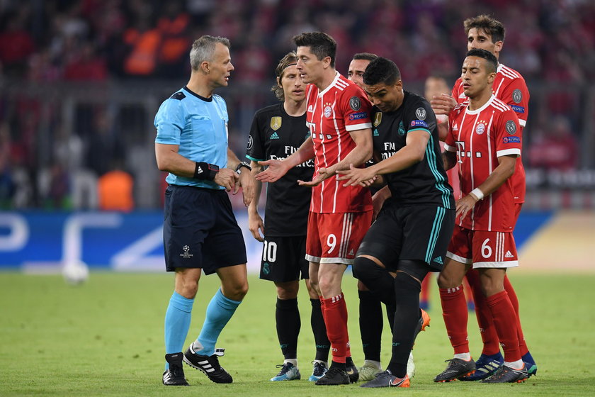 Bayern Muenchen v Real Madrid - UEFA Champions League Semi Final Leg One