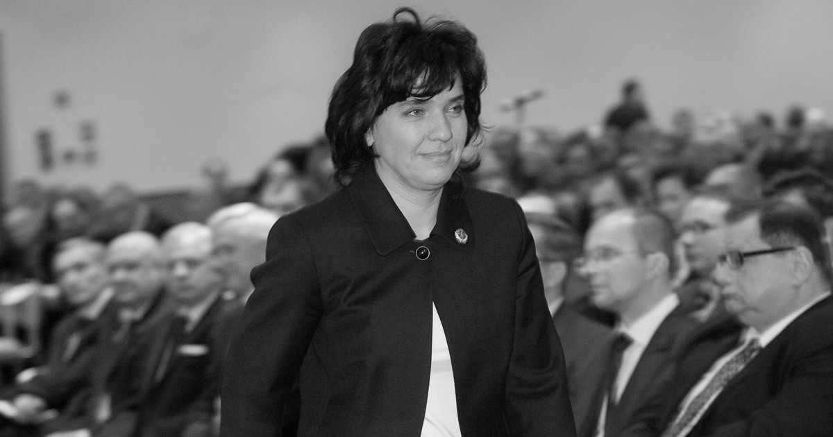 Joanna Agacka-Indecka. Kim była? Zdewastowano jej grób - Vimarsana News