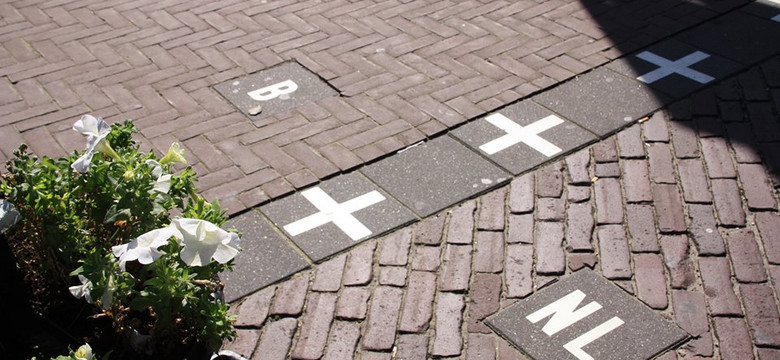 Przygraniczny przekładaniec. Baarle: miasto podzielone granicą Belgii i Holandii