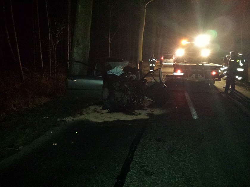 Jankowice pod Pszczyną. Zginął 60-letni kierowca toyoty corolla 