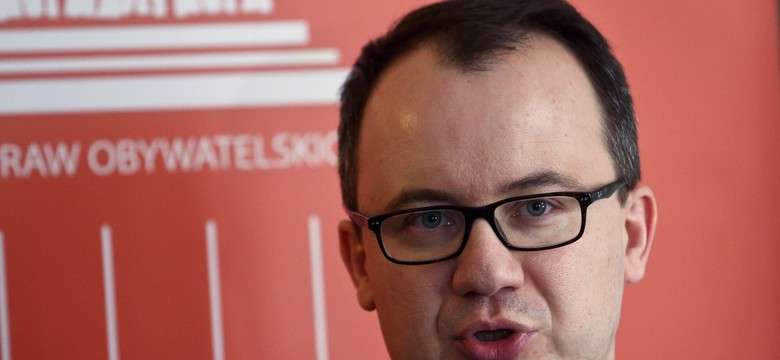 Rzecznik Praw Człowieka chce wyjaśnień od IPN w sprawie teczek Wałęsy