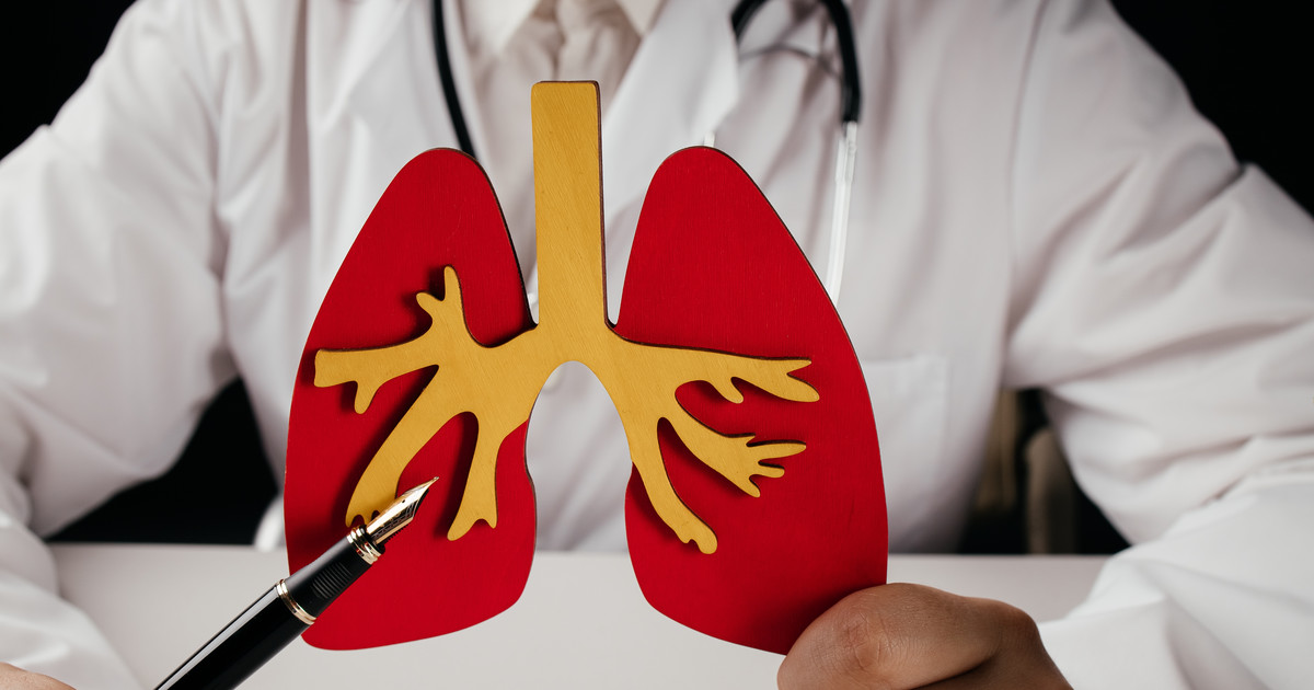 ¿Cuáles son los síntomas de la embolia pulmonar?  Enumera el médico más común