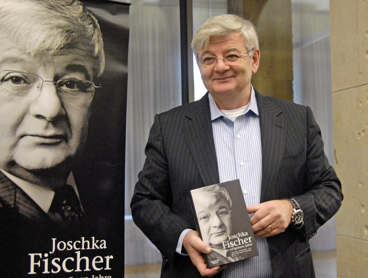 Był już rewolucjonistą, taksówkarzem, pierwszym zielonym ministrem w historii Niemiec i murowanym kandydatem do najważniejszych unijnych funkcji dyplomatycznych. Joschka Fischer, jeden z najbardziej charyzmatycznych polityków naszych czasów, próbuje się dziś w nowej roli: jest biznesmenem.