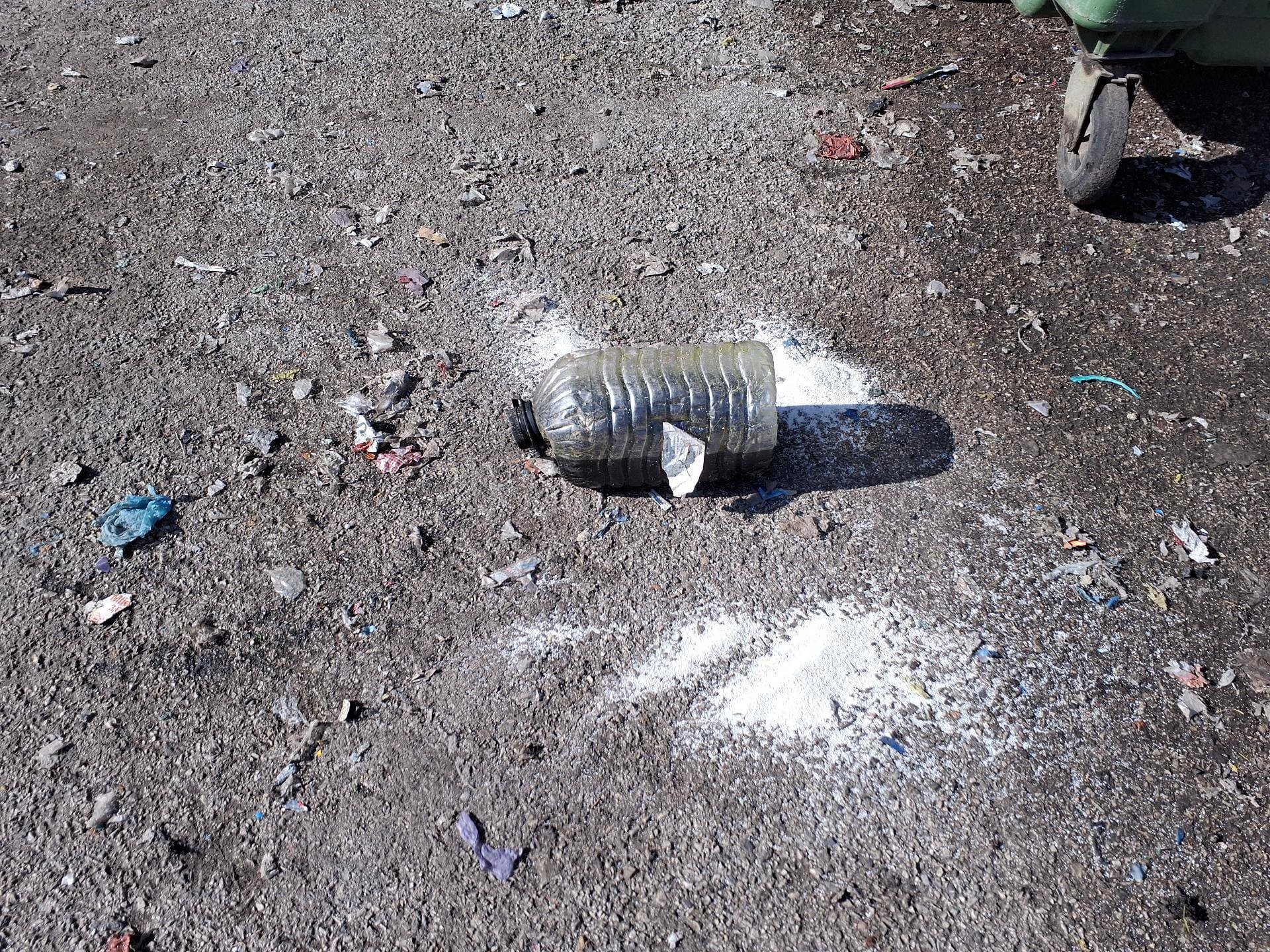 Záhadný kanister v Žiline si vyžiadal zásah hasičov. 