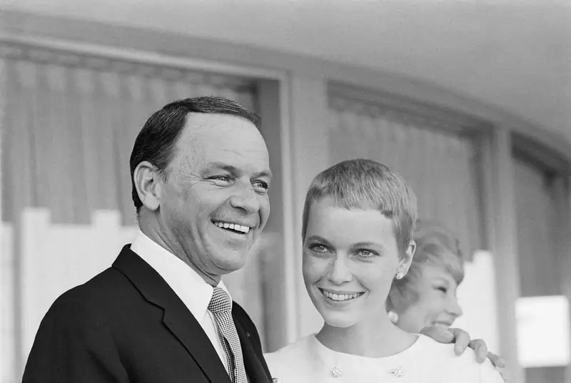 Mia Farrow i Frank Sinatra / Bettmann / GettyImages 
