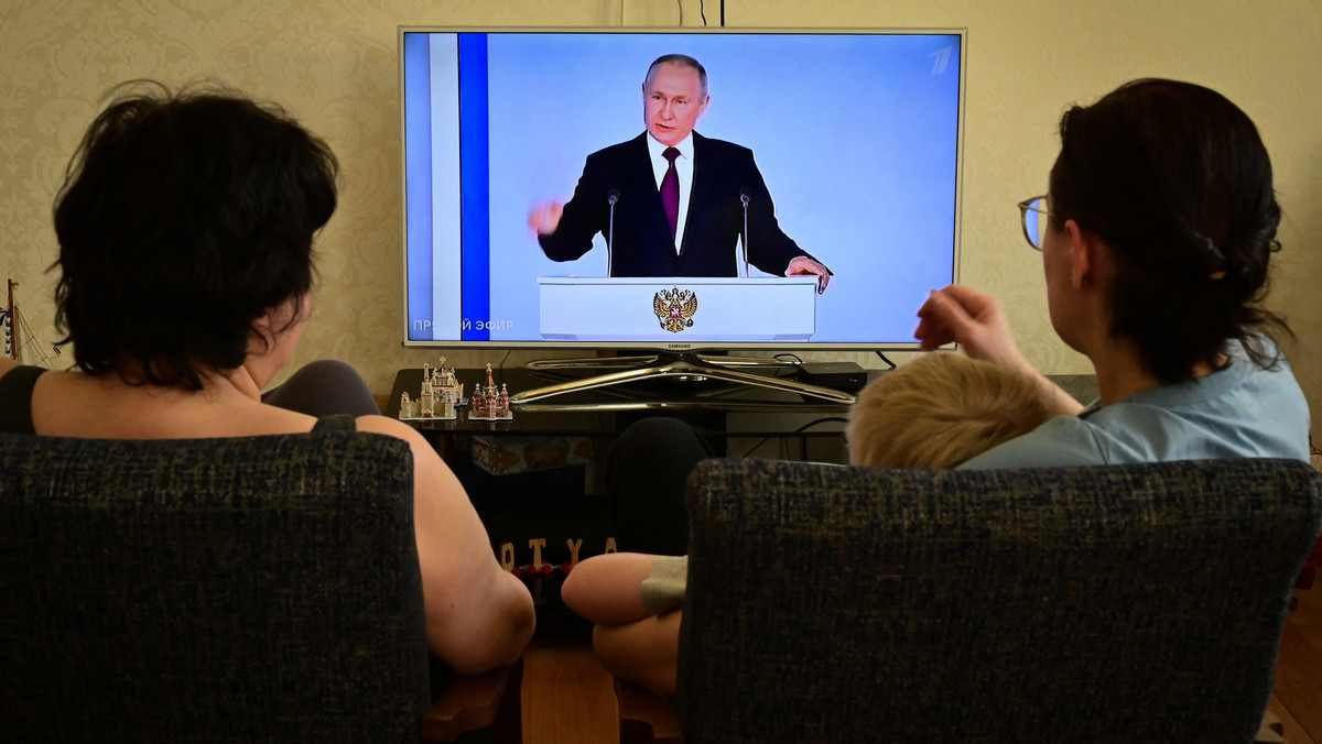 Coraz więcej Rosjan nie ufa głównemu kanałowi kremlowskiej propagandy