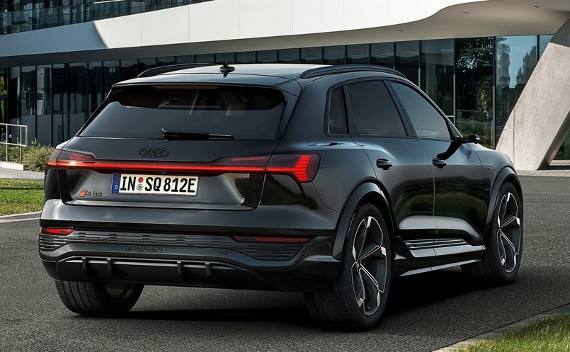 Audi SQ8 e-tron quattro