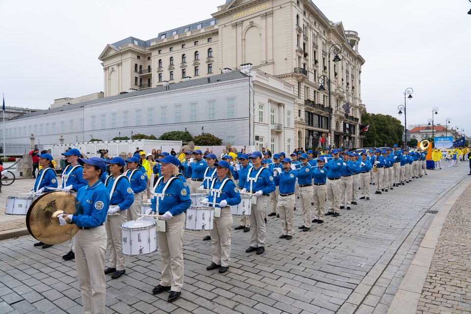 Marsz Falun Gong w Warszawie