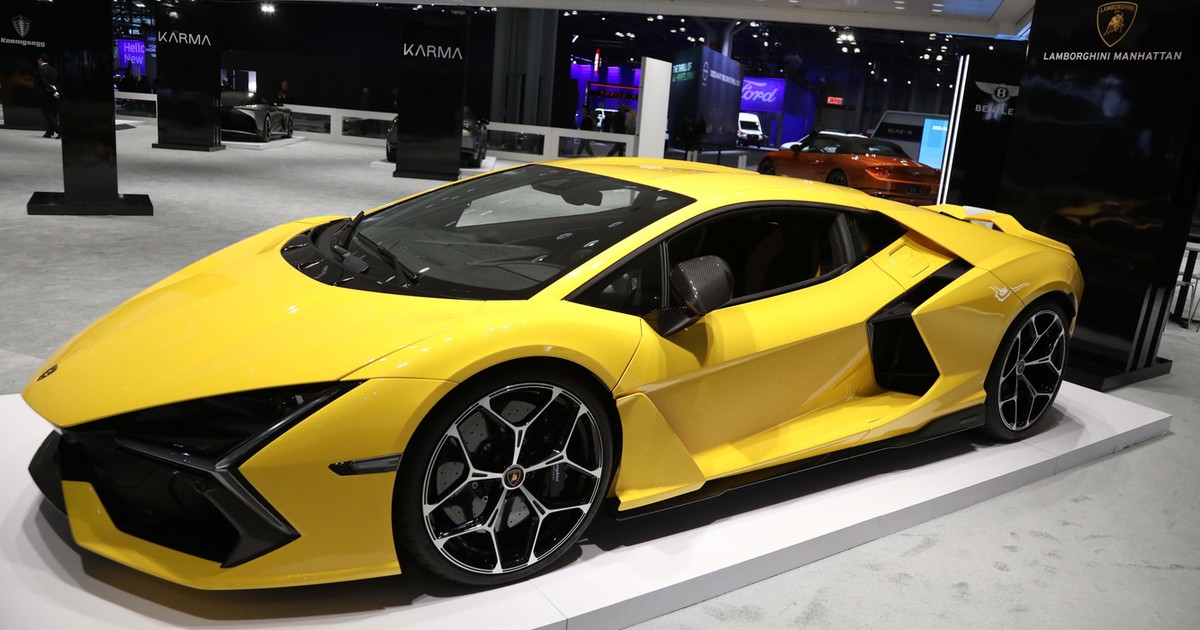 Gond van velük, visszahívják a Lamborghiniket, amilyen Szoboszlai Dominiknak is van