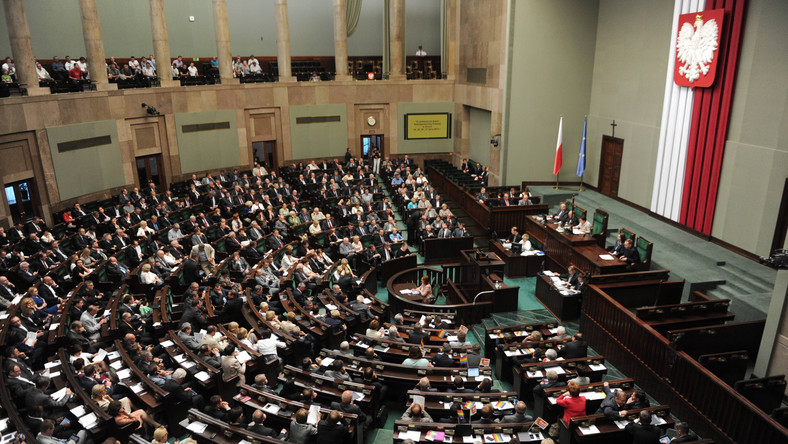 Nowy sondaż. Kto wejdzie do Sejmu?