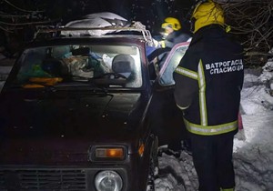 Spašavanje zavejane porodice u Kladovu