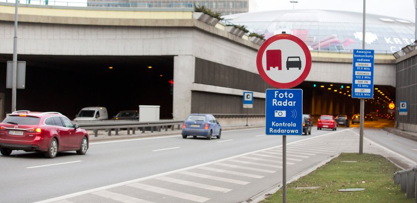 Tunel paraliżuje Katowice