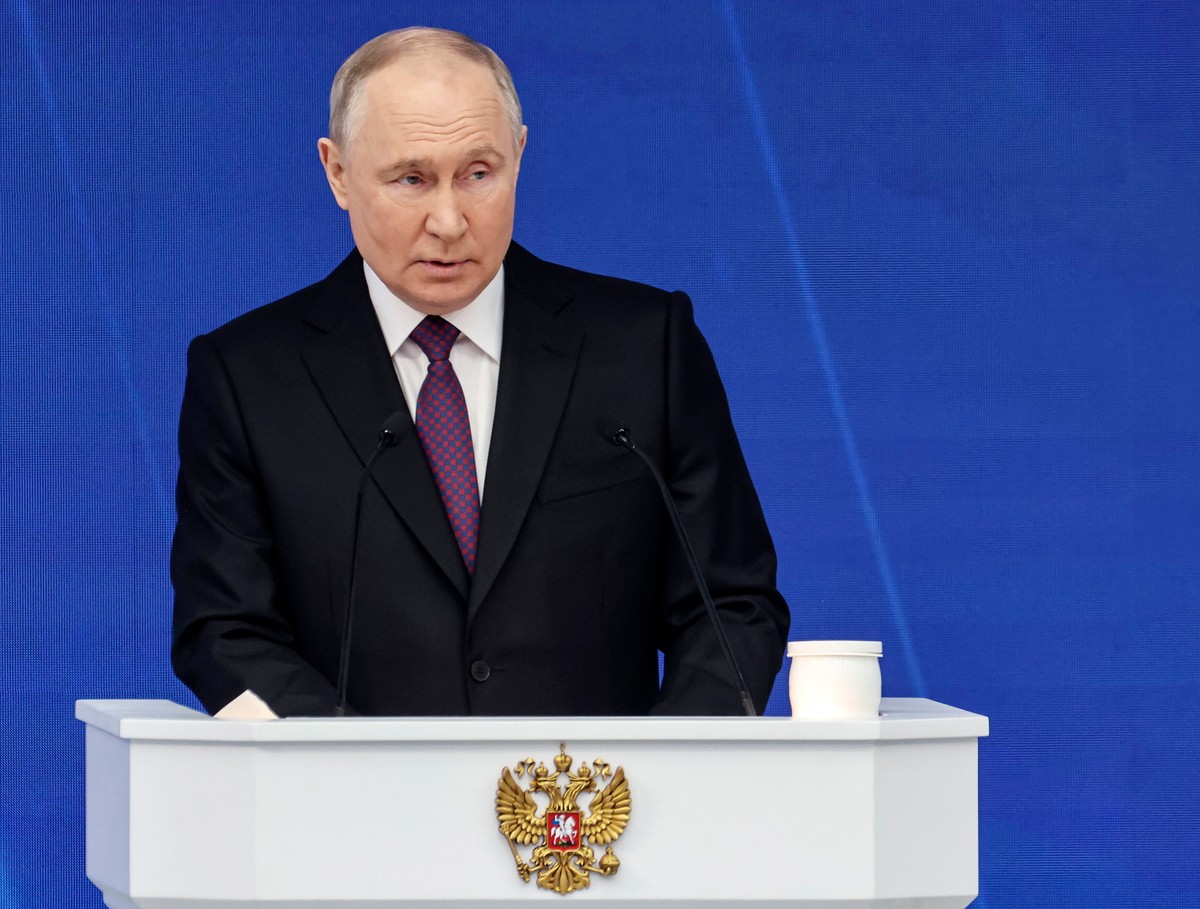 Russian President Vladimir Putin addresses the Federal Assembly