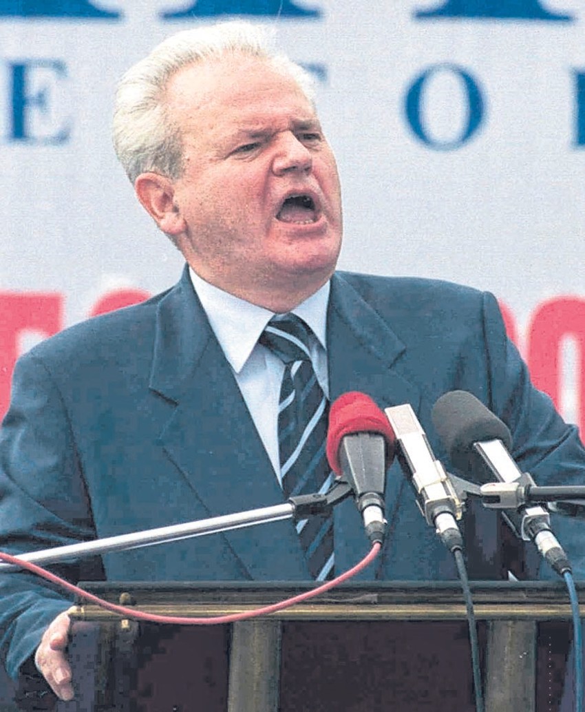 Nakon pada Slobodana Miloševića, zemlja je izašla iz izolacije i krenula ka EU, ali mnogi izazovi postoje i danas