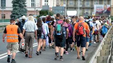 Tragedia na pielgrzymce. Nie żyje 80-latek, który szedł z Gniezna na Jasną Górę