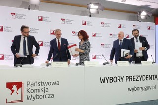 Głos za wódkę i hot-doga. PKW informuje o najdziwniejszych przestępstwach wyborczych