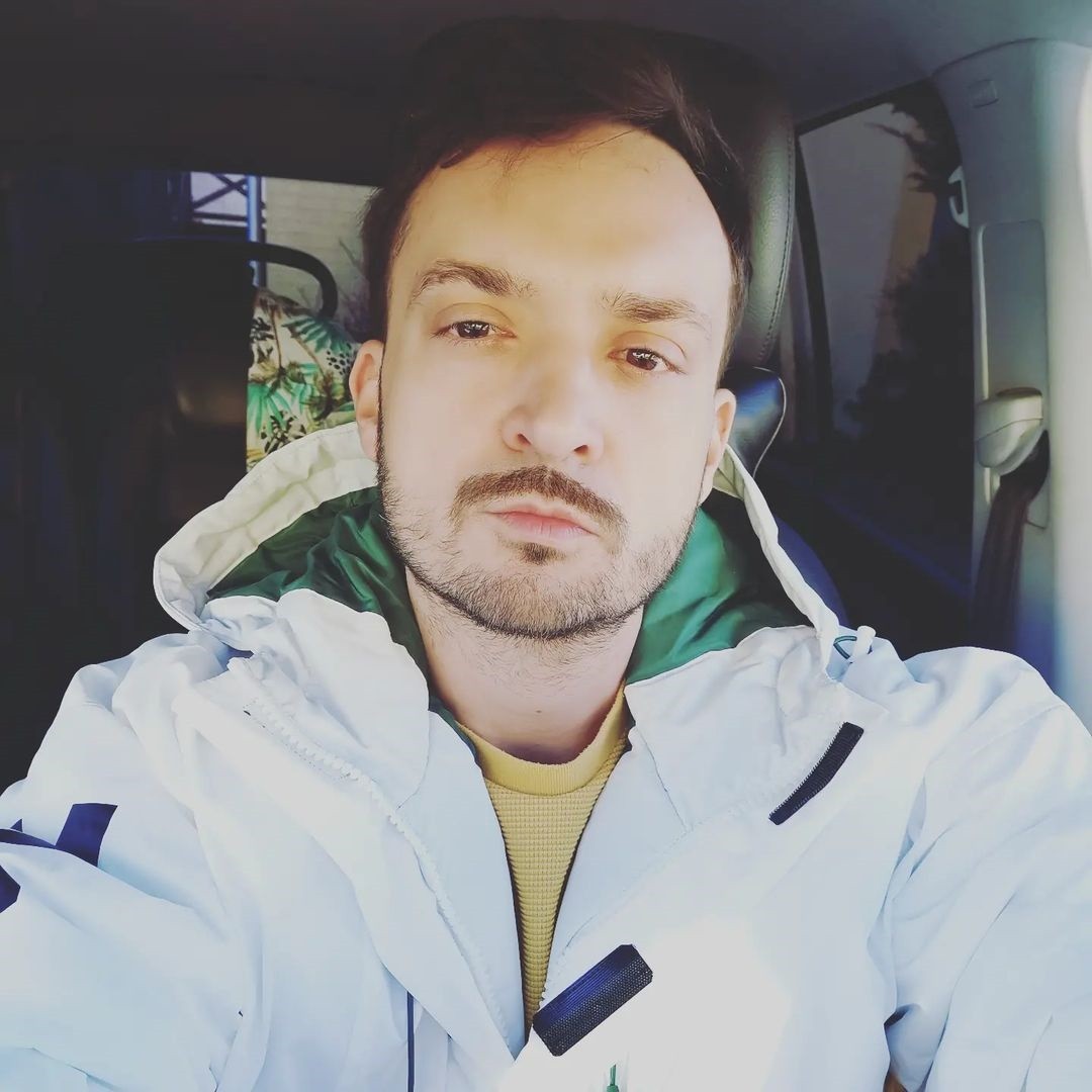 Spevák Robo Papp.
