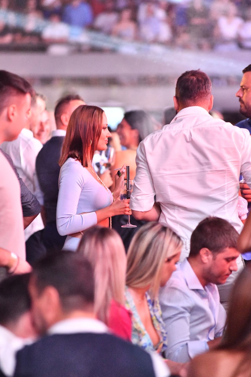 Aleksandra Prijović na koncertu