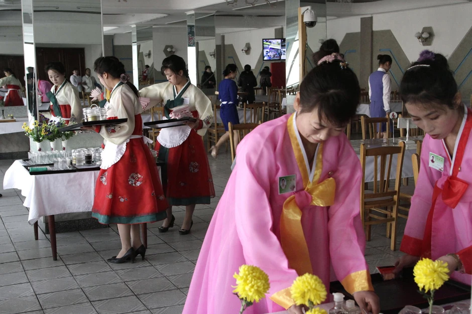 Uvek nasmejane i lepo obučene FOTO: AP