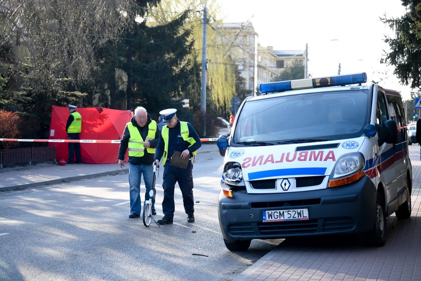 Karetka śmiertelnie potrąciła dziecko w Pruszkowie. Nowe fakty