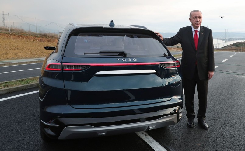 Elektryczny SUV i Erdogan