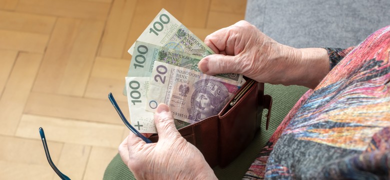 25 listopada mija ważny termin płatności. Za karę grozi zajęcie emerytury lub pensji