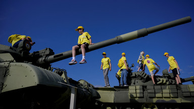 Rosyjskie dzieci wracają do szkół i będą "uczyć się" patriotyzmu. Tak w podręcznikach wyjaśniona jest "specjalna operacja wojskowa"